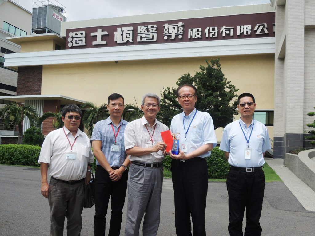 溫士頓 頒獎合照